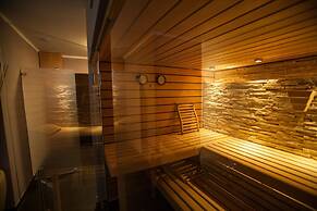 Amalienburg Boutique & Boarding Hotel