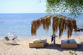 Thalassines Beach Villas