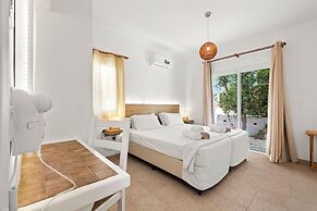 Thalassines Beach Villas