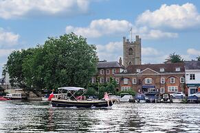 The Relais Henley