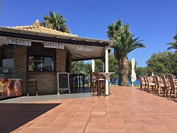 OASIS HOTEL KYPARISSIA