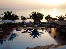 OASIS HOTEL KYPARISSIA