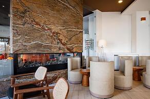 db Seabank Resort and Spa