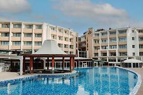 db Seabank Resort and Spa