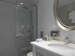 Lilium Hotel