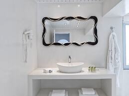 Lilium Hotel