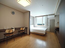 Western Coop Residence Dongdaemun