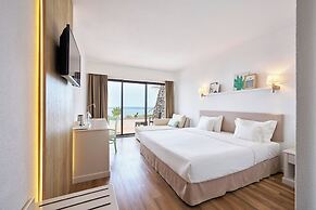 Caloura Hotel Resort