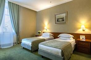 Continental Hotel
