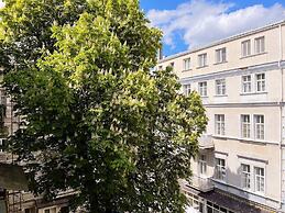 Continental Hotel