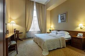 Continental Hotel