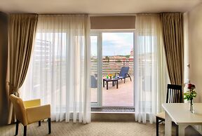 Continental Hotel