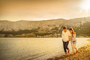 Sunny Baška Hotel by Valamar, ex Corinthia