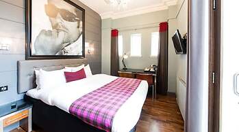 Angel's Share Hotel