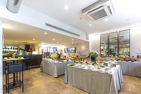 Polis Grand Hotel