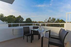 Camelina Suites