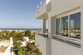 Camelina Suites