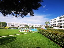 Camelina Suites