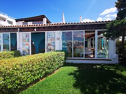Camelina Suites