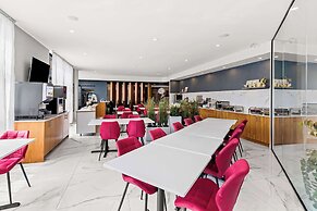 Best Western Plus Montreal East