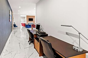 Best Western Plus Montreal East