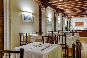 Hotel Murillo