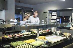 Coral Suites & Spa