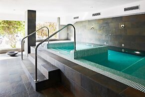 Coral Suites & Spa