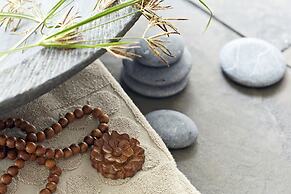 Coral Suites & Spa