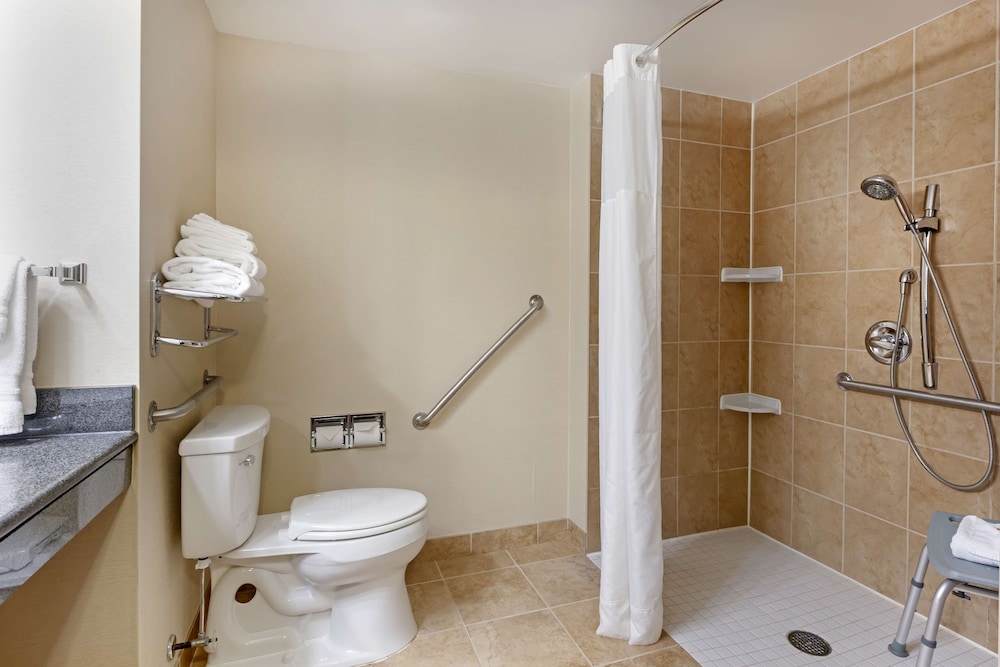 Best Western Plus Muskoka Inn