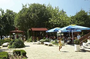 Hotel Compass