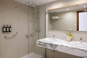 Plus Fariones Suite Hotel