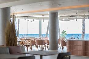 Plus Fariones Suite Hotel