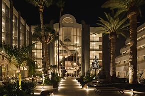 Plus Fariones Suite Hotel