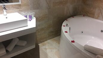 Cleopatra Spa Hotel