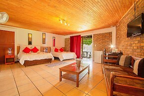 Airport Bird & Game Lodge