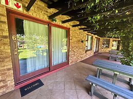 Airport Bird & Game Lodge