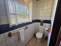 Airport Bird & Game Lodge