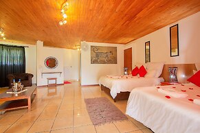 Airport Bird & Game Lodge