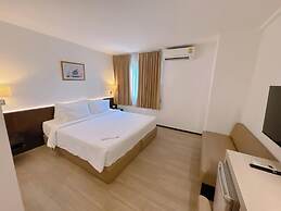 Seasons Siam Hotel