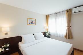 Seasons Siam Hotel