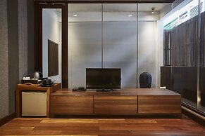 Luxx at Silom