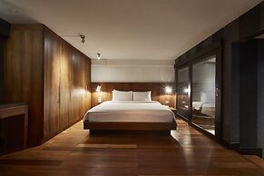 Luxx at Silom