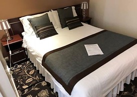 Waverley Hotel