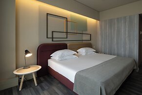 Axis Ofir Beach Resort Hotel