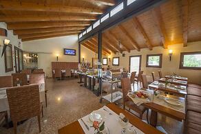 Hotel Venice Resort Airport