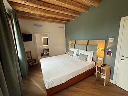 Hotel Venice Resort Airport