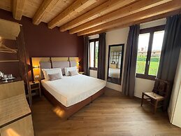 Hotel Venice Resort Airport