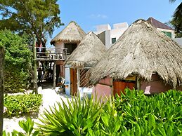 Acamaya Reef Cabanas - Caravan Park