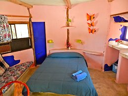 Acamaya Reef Cabanas - Caravan Park